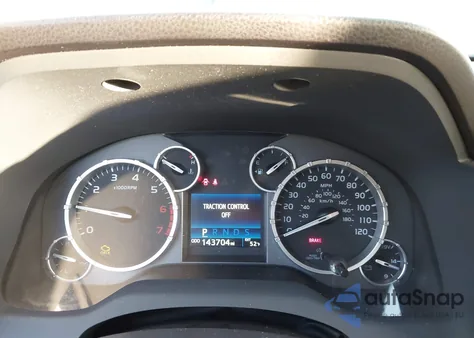 2017 Toyota Tundra Limited 5.7L V8 z USA, uszkodzony, nr VIN 5TFHY5F19HX642065